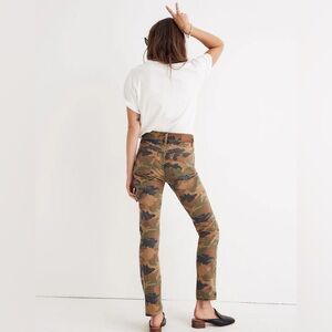 Madewell The High-Rise Slim Boyjean in Cottontail Camo size 28‎